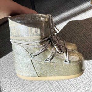 Moon Boot Icon Low Glitter Gold Schneestiefel Damen RAR - Bild 1 von 13