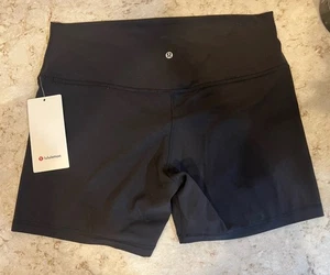 Pantalones cortos de tiro alto LULULEMON para mujer talla 16 negros Align 6” nuevos con etiquetas - Imagen 1 de 8