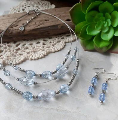 Joyería Napier firmada, collar de cuentas de cristal azul sintético, pendientes de cristal azul Foto 1 de 3