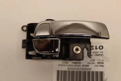 Nissan Pathfinder 2005-2012 manija de puerta interior trasera derecha cromada OEM Foto 1 de 4
