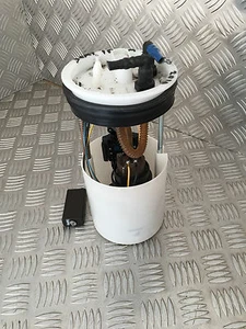 Pompe immergée / jauge - SEAT Ibiza IV (4) 1.6L ESS 105CH - Référence :6R0819051 - Picture 1 of 4