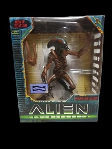 Alien Resurrection Warrior Alien Action Figure Movie Edition Kenner 1997 - Picture 1 of 4