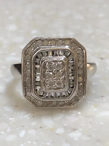 10K RING WEISSGOLD RUND & BAGUETTE 050 Karat NATÜRLICHE DIAMANTEN - Bild 1 von 11