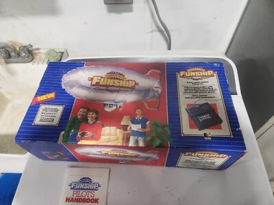 VTG Nos Qualatex Fantastic Flying Funship Very Nice - Image 1 of 4