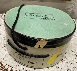 "Caja sombrero verde, tostado y negro Svend, París, Albouy, Maud Roser, Orcel 9,25x4,25"" de colección" - Imagen 1 de 10