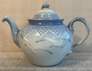 Vintage B&G Bing & Grondahl Denmark 654 Blue & White Seagulls Teapot Lid EUC - Picture 1 of 14
