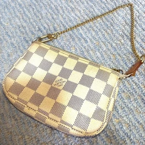 Louis Vuitton Damier Azur Mini Pochette Accessori Pochette Pochette Pochette Usata Bianca - Foto 1 di 6