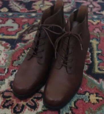 NWOT 90s VTG  Nicole Dark Brown Leather Ankle Boot Waffle Sole Block Heel 7.5-8 - Image 1 of 4