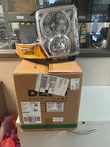 New DEPO 2006-2010 Jeep Commander Passenger Side Headlight - 333-1178R-AS - Picture 1 of 4