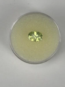 Chrysoberyl 1.32 ct Oval Cut 8.08 x 5.80 mm m933 - Picture 1 of 1