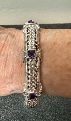 Brazalete grande con bisagras estación amatista de plata esterlina Judith Ripka Foto 1 de 3