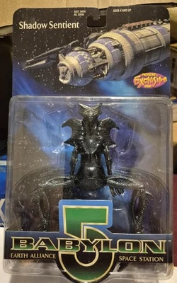 Figura exclusiva Babylon 5 Shadow Sentient vistas previas rara sellada de fábrica casi nueva en caja Foto 1 de 4