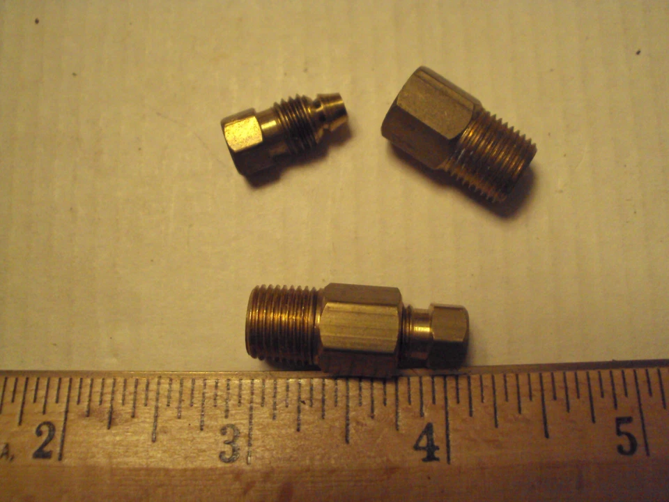 88-LB-02x02 Imperial Eastman Hi-Duty 1/8 tube x 1/8 mnpt male connector brassnew