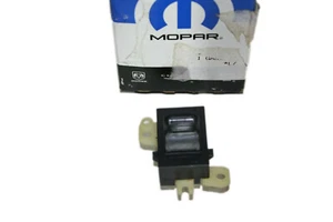 Switch for Seat Adjustment Jeep Grand Cherokee II Wj Wg / Mopar 56042064 - Picture 1 of 3