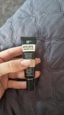 It Cosmetics Full Coverage Anti Aging Concealer  20.0 Medium - Bild 1 von 2