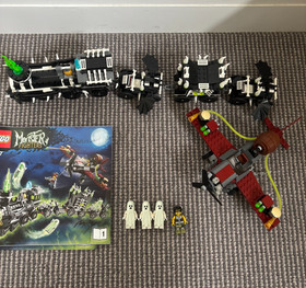 LEGO Monster Fighters The Ghost Train (9467) Good condition Lego 99% complete