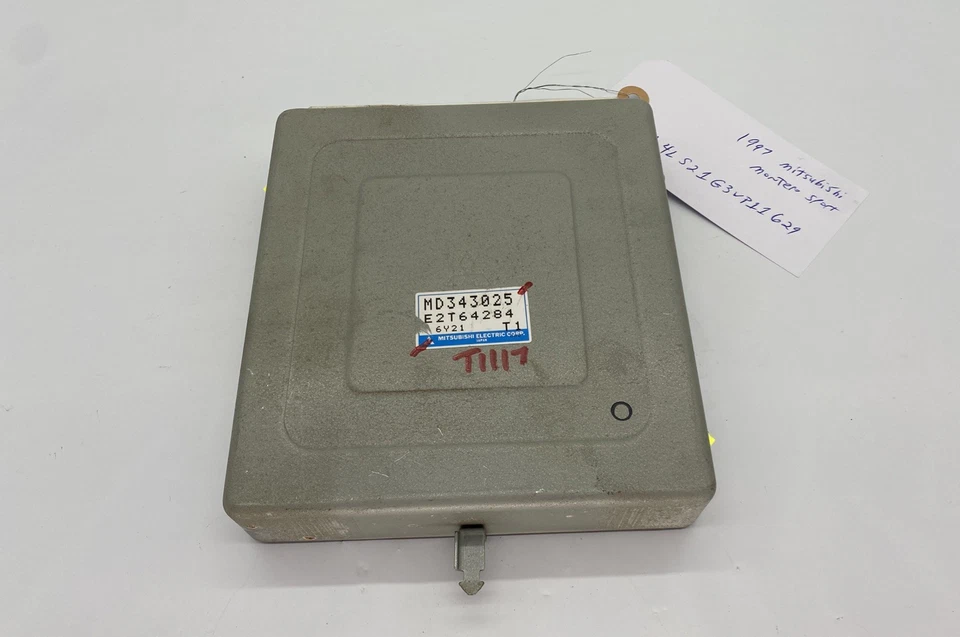 1997 Mitsubishi Montero Sport ECM Engine Control Module OEM **MUST MATCH PART#** — 第 1/4 张图片