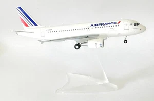 Airbus A319 Air France Herpa Sammlermodell Maßstab 1:200 555371 F-GRXF - Bild 1 von 9