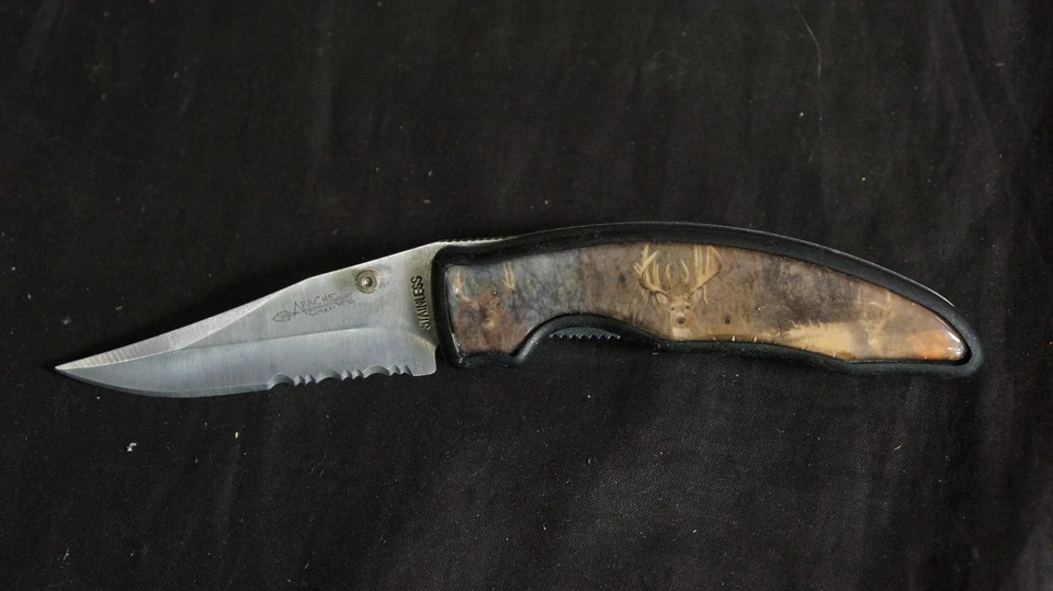 NAVAJA DE BOLSILLO APACHE CUTLERY WILDLIFE SERIES LOCKBLADE CIERVO SIN CAJA Foto 1 de 1