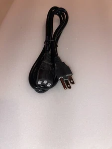 NEU 6 Fuß Standard Netzkabel Kabel 3-poliger Stecker PC Computer Monitor & Desktop - Bild 1 von 2