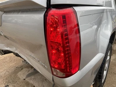 Luz trasera derecha pasajero para 07-13 ESCALADE EXT 970154 Foto 1 de 4