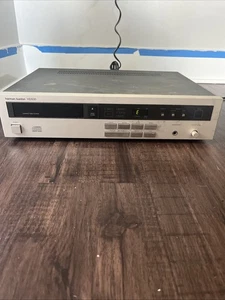 Lecteur CD Harman Kardon HD500. Ne fonctionne pas. Pour pièces ou réparation - Photo 1/11