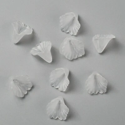 200Pcs Frosted Flower White Transparent Acrylic Beads Jewelry Making 12x12x1.8mm - Image 1 of 4