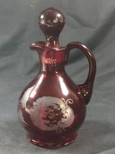 VINTAGE BOHEMIAN CZECH RUBY RED ETCHED GLASS CRUET Deer STOPPER rare unique - Picture 1 of 8