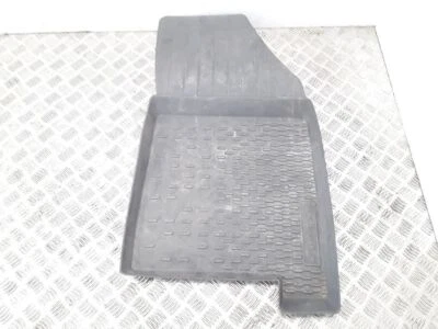 Dacia Duster 1.5dCI 70kW Diesel 2019 Front right ground floor mat 8201708306  - Image 1 of 4