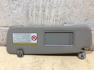 KIA VENGA 2012 PARASOL ESPEJO RETROVISOR DELANTERO IZQUIERDO LADO PASAJERO PARASOL/2009-19 - Imagen 1 de 9