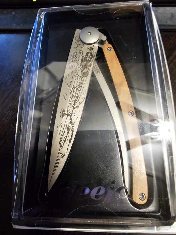 Navaja de Bolsillo Plegable Deejo 37g - Delgada y Ligera Acero Inoxidable -NUEVA EN CAJA Foto 1 de 4