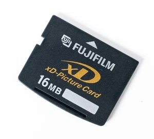 Fujifilm XD Picture Memory Card 16MB - Suitable for Olympus or Fujifilm Cameras - Picture 1 of 1