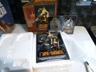 ARMY OF DARKNESS 3D RESIN POSTER PICTURE CODE 3 COLLECTABLES BNIB NEW - Image 1 of 4