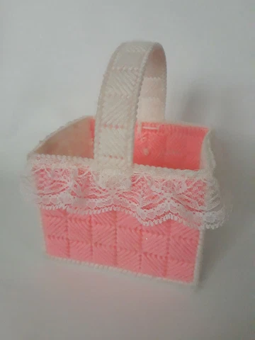 🌟 Vintage 6"  Plastic Canvas Yarn Handmade Basket, Easter Basket (y1) Cover