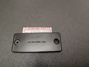 N.O.S. GENUINE KAWASAKI REAR BRAKE MASTER CYLINDER CAP 43026-1007 Z250A3 - Picture 1 of 3