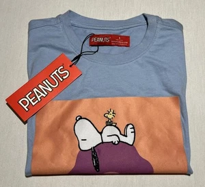 Freeze Max Peanuts Snoopy Woodstock Flower Unisex T-Shirt Small Blue Peach New - Picture 1 of 11