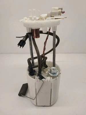 2012-2016 CADILLAC SRX Fuel Pump Assembly 13575125 13578360        - Image 1 of 4