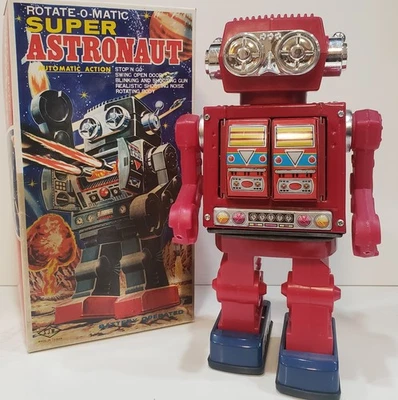 ROTATE-O-MATIC  SUPER  ASTRONAUT ROBOT  TIN & PLASTIC TAIWAN WORKS + BOX ! - Image 1 of 4