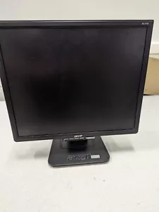 Acer AL1916 A 19" LCD Monitor with stand - Picture 1 of 5