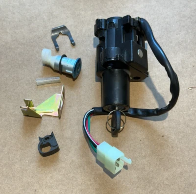 2006 - 2024 SUZUKI GSXR GSX-R 600 750 OEM Lock Set IGNITION SWITCH with Key - Image 1 of 4