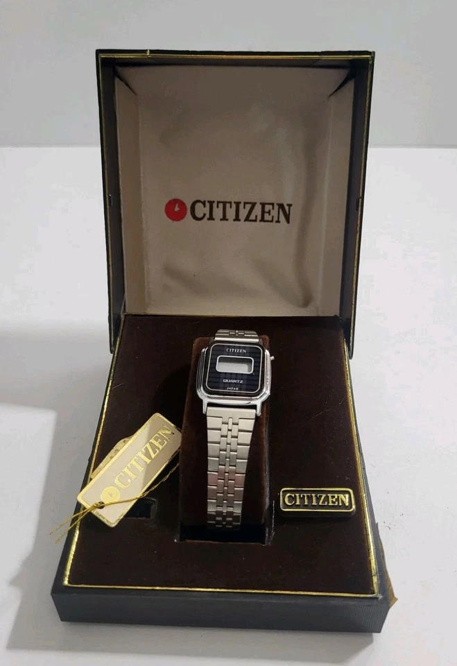 Vintage NOS Citizen LCD Liquid Crystal Display Day Date Watch Dy-5021-56