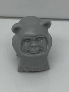 Lego Star Wars Ewok Chirpa Head Cover All Gray No Paint Error #H82 - Picture 1 of 1