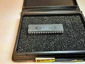 CMOS Controller PIC17C42-16/P 40 pin PDIP by Microchip 1 off IC - Picture 1 of 1