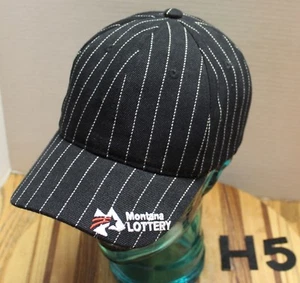 NEU OHNE ETIKETT MONTANA LOTTERIE HUT SCHWARZ/WEISS RIEMEN HINTEN VERSTELLBAR NIE GETRAGEN H5 - Bild 1 von 3