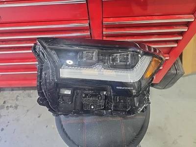 2025 2026 丰田 4Runner 左双 LED 车头灯自适应原始设备制造商 — 第 1/4 张图片