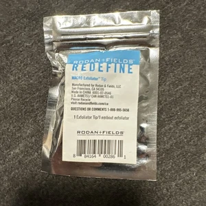 Punta de repuesto de exfoliante macro redefinir Rodan + Fields nuevo sellado #3 - Imagen 1 de 2