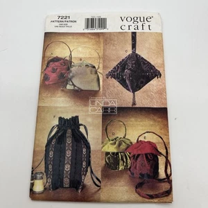 Vogue Craft Pattern 7221 Linda Carr Small Shaped Bags Purse Vintage 1999 Uncut - Picture 1 of 4