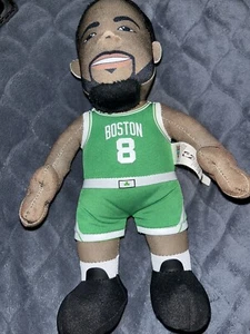 Bleacher Creature Kemba Walker Boston Celtics #8 Plüsch Sammlerpuppe NBA Neu mit Etikett - Bild 1 von 3