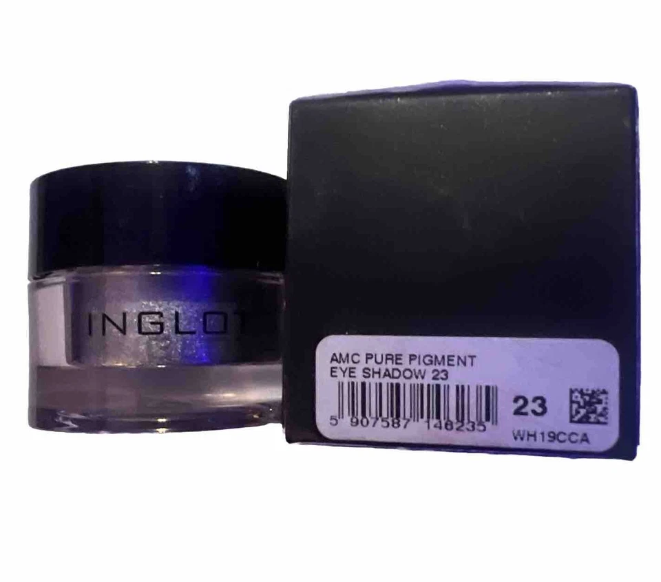 Inglot AMC Pure Pigment Eye Shadow 23 Silver - Image 1 of 2
