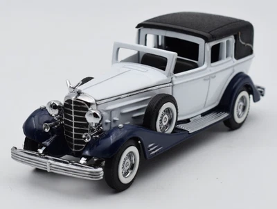 Matchbox MoY Yesteryear Y34 1933 Cadillac 452 V16 white. 1:46. China - Image 1 of 4